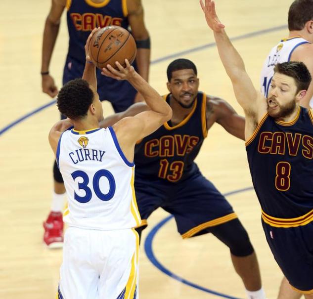  拉梅洛37+15黄蜂克76人终结五连败  