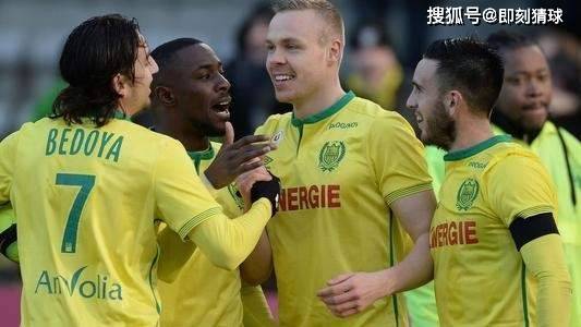  克莱蒙定位球防守漏洞百出负于洛里昂