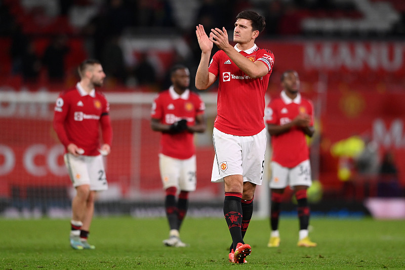  威尔逊点射救主，诺丁汉森林客场爆冷击败曼联